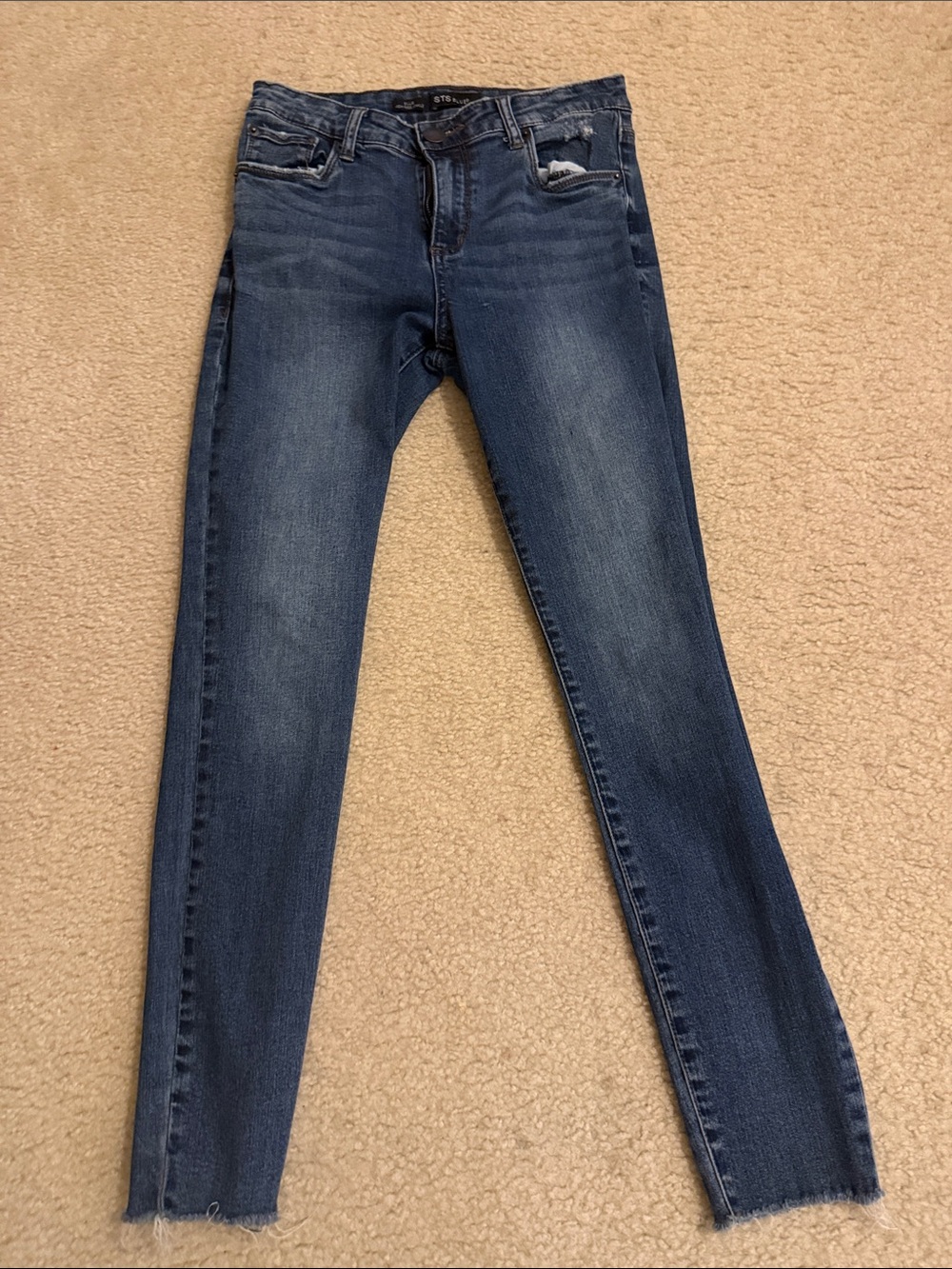 STS Blue Women's Medium Wash Skinny Jeans